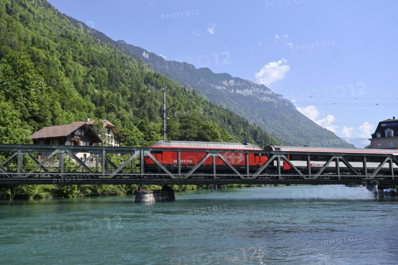 SBB passenger train crossing the Aare