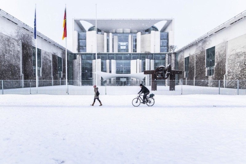 The Federal Chancellery in front of the Federal Government-Laender on the further procedure of the Corona restrictions