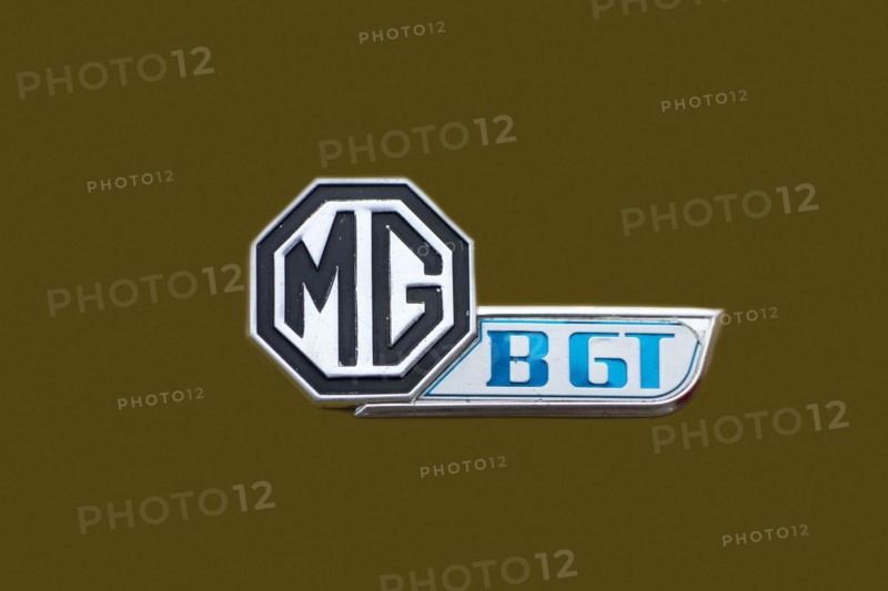 1974 MGB GT logo