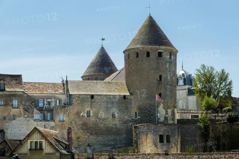 Semur en Auxois. Cote d'Or department. Morvan regional natural park. Bourgogne Franche Comte. France