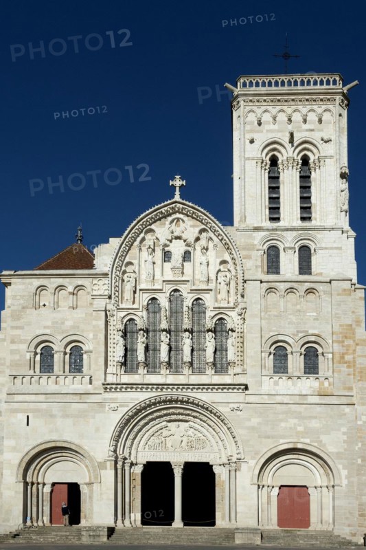 Vezelay labelled les Plus Beaux Villages de France. Facade of basilica St Mary Magdalene.Unesco World heritage. Morvan regional natural park. Via Lemovicensis way to Santiago de Compostela. Yonne department. Bourgogne Franche Comte. France