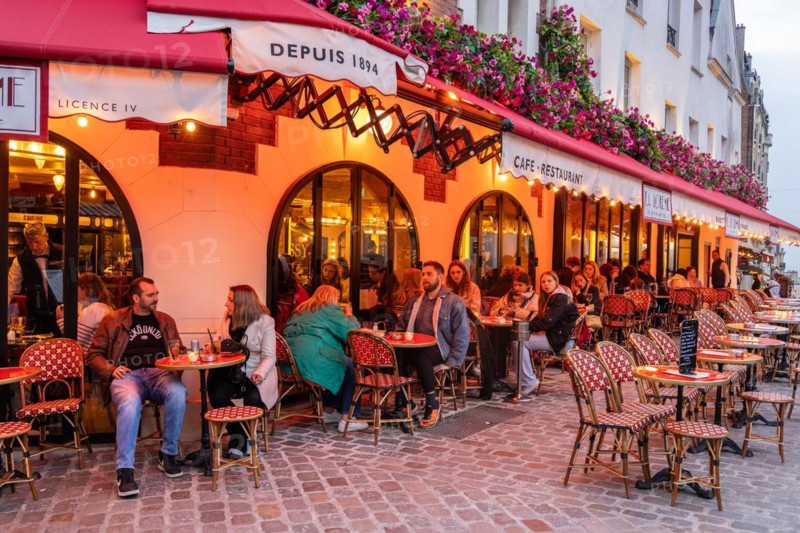 Street cafe at Place du Tertre