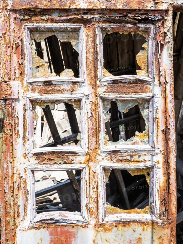 Rusty window