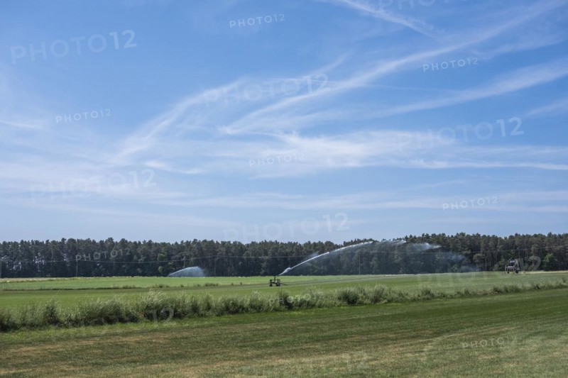 Sprinklers for agricultural irrigation in the Donaumoos in Upper Bavaria