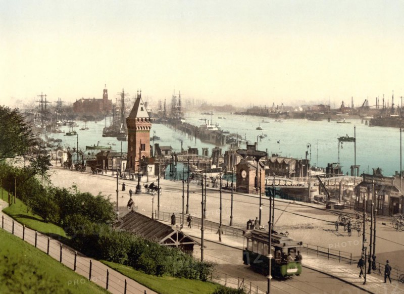 The landing stage in St Pauli