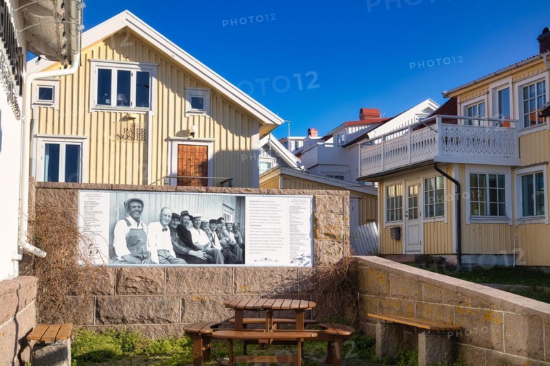 Poster in the harbour of Smögen