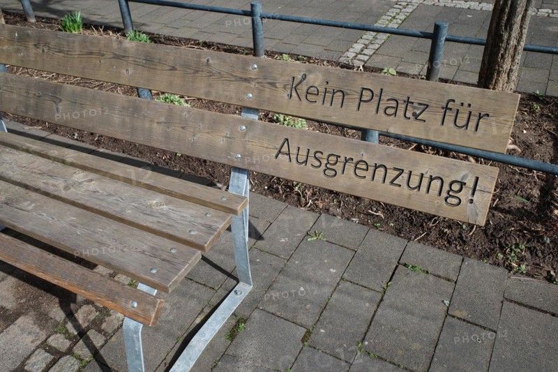 Bench with inscription Kein Platz für Ausgrenzung