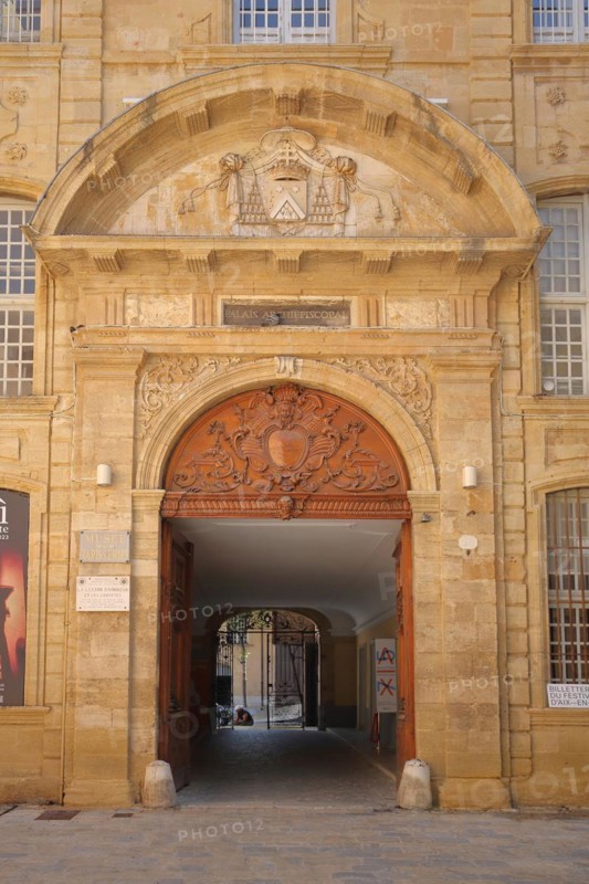Portal at the Musée des Tapisseries
