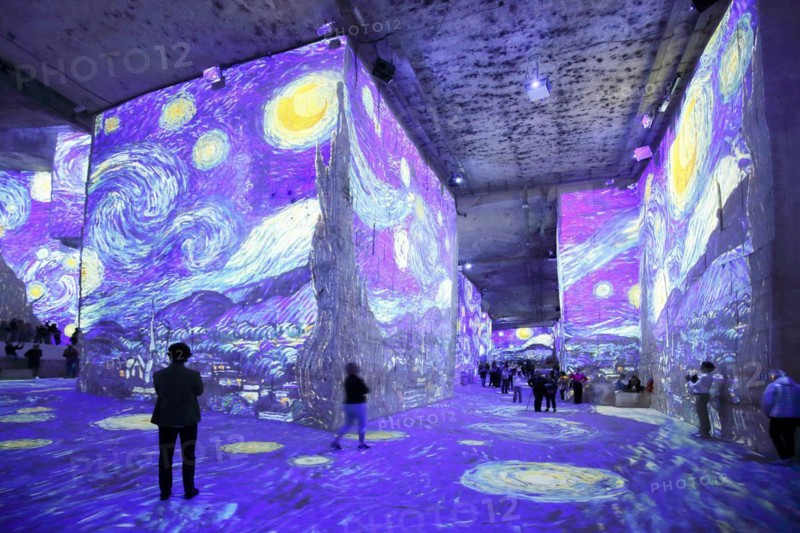 Carrières des Lumières with show Vermeer à Van Gogh