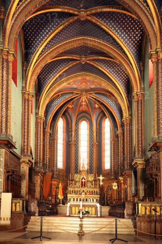 Interior view of the chancel of the baroque Saint-Dame-du-Bon-Remède church