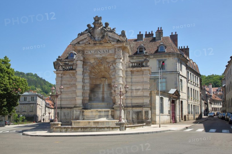 Fontaine Saint-Quentin built in 1529 at Place Jean Cornet