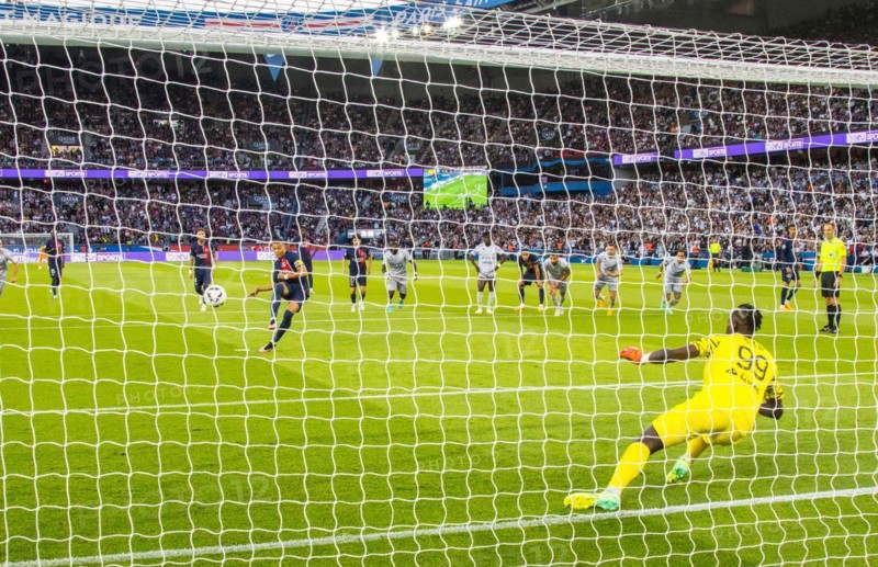 0 for Paris St Germain from the penalty spot