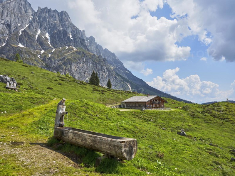 Fountain in front of Schartenhütte