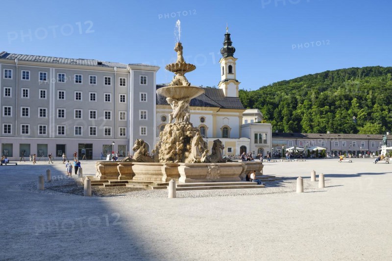 Residenzbrunnen on Residenzplatz