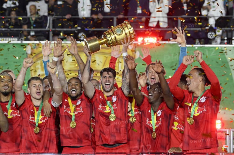 Cup presentation and award ceremony
