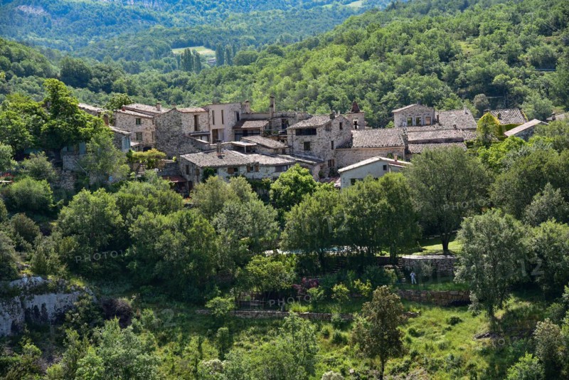 The village of Opedette in the Luberon nature park Park