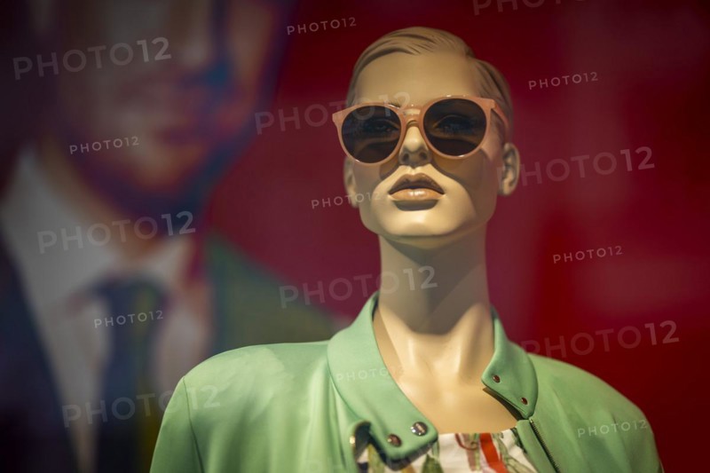 Female mannequin