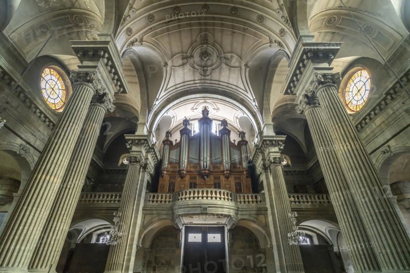 Interior and organ of the Sainte-Madeleine church in Besancon