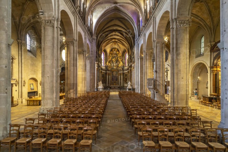 Interior of St John's Cathedral in Besancon