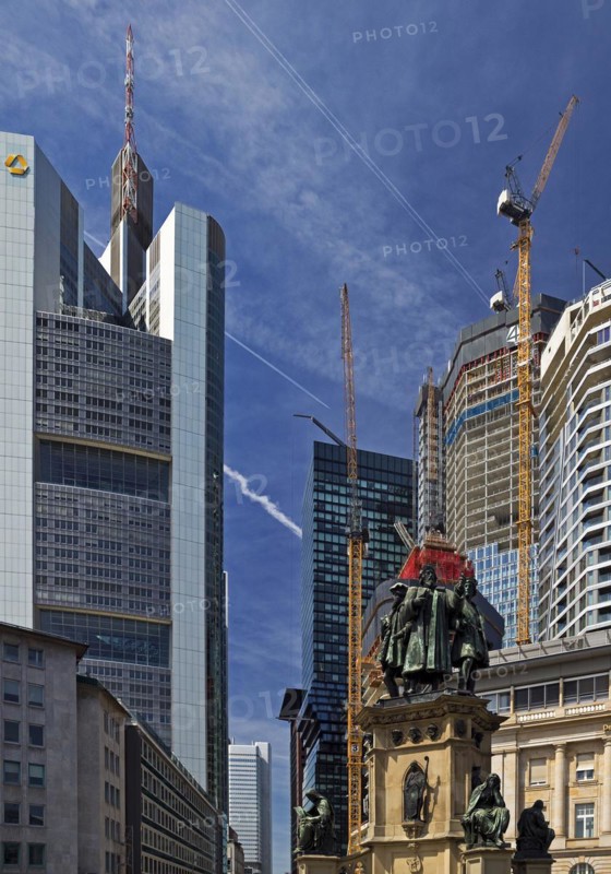Major construction site with the project name Four Frankfurt