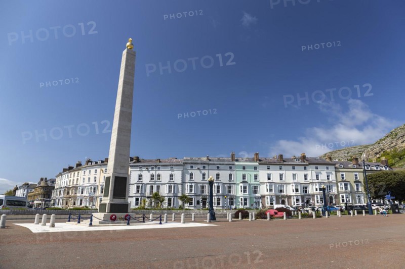 Monument and typical British houses