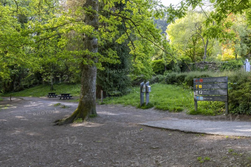 Footpath sign