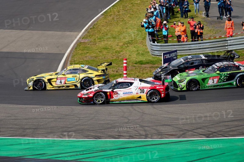 Start of the 24-hour race at the Nürburgring race track Nürburg