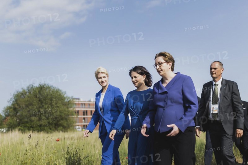 (L-R) Manuela Schwesig, SPD, Minister-President of Mecklenburg-Western Pomerania, Annalena Bärbock (Bündnis 90 Die Grünen), Federal Minister for Foreign Affairs, and Klara Geywitz (SPD), Federal Minister for Housing, Urban Development and Construction, recorded at the meeting of the Foreign Ministers of the Council of the Baltic Sea States in Wismar, 01.06.2023., Wismar, Germany, Europe