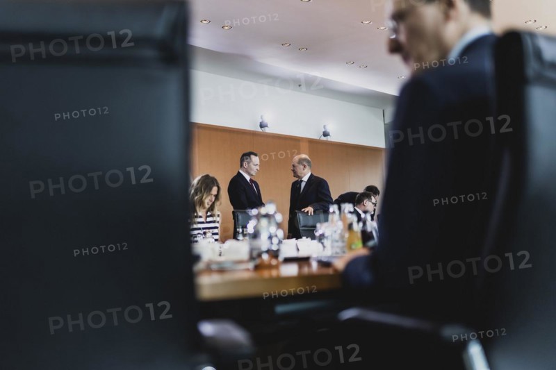 (R-L) Olaf Scholz (SPD), Federal Chancellor, and Volker Wissing (FDP), Federal Minister of Transport and Digital Affairs, photographed in front of the weekly cabinet meeting in Berlin, 07.06.2023., Berlin, Germany, Europe
