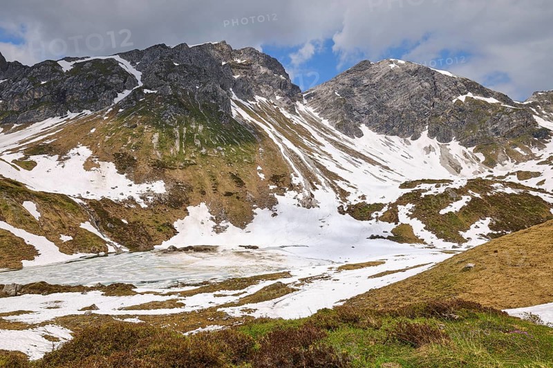 Frozen Zaunersee in Riedingtal Nature Park