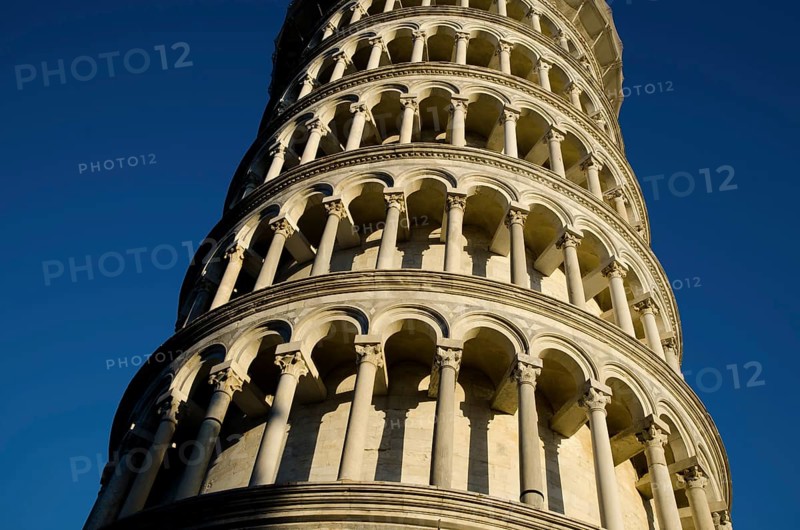 Leaning Pisa Tower with Clear Sky in Tuscany