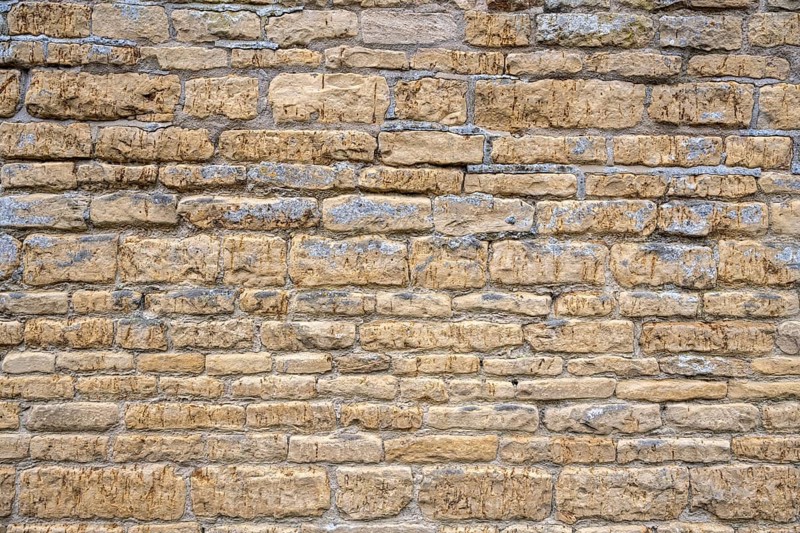 Cotswold stone yellow limestone masonry blocks
