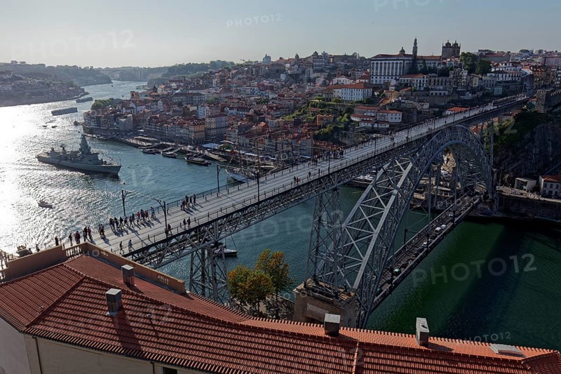 City view with Ponte D. Luis I