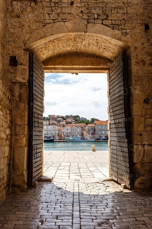 Trogir city gate juzna gradska vrata in the old town Holidays in Trogir