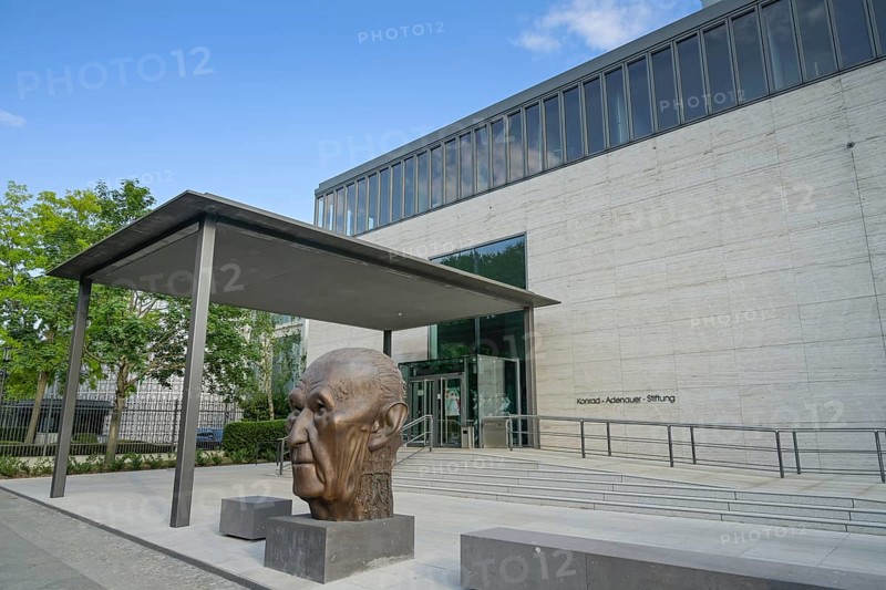 Adenauer head sculpture by Hubertus von Pilgrim