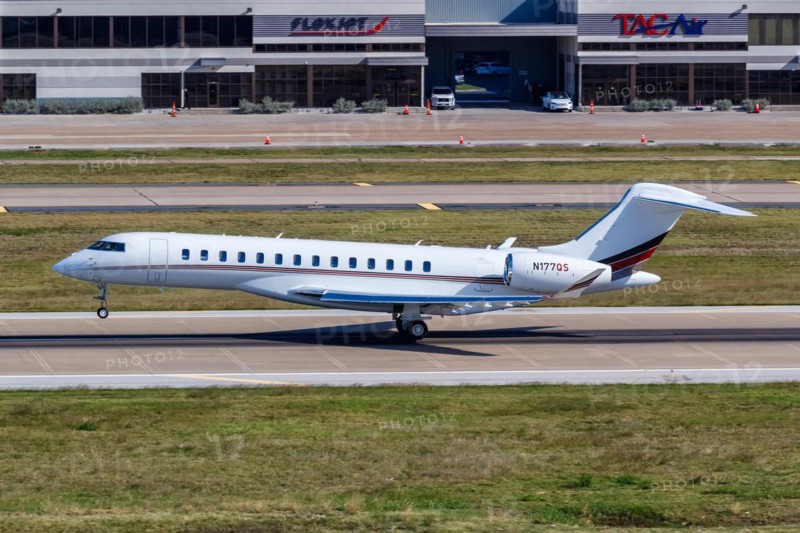 A NetJets Aviation Bombardier Global 7500 aircraft with registration N177QS at Dallas Love Field