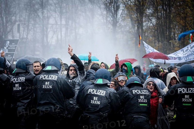 Demonstrators protest against the reform of the infection protection law