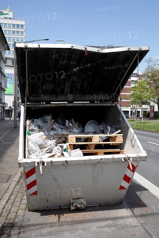 Container