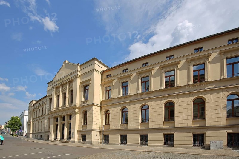 Court building