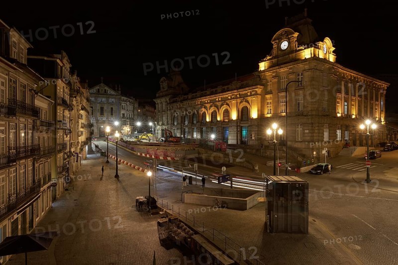 Praca de Almeida Garrett Square and Porto Sao Bento Station by night