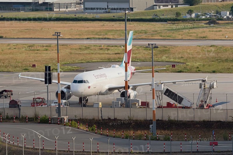 Passenger aircraft Airbus A319-132 of the airline Eurowings on the tarmac at Hamburg Airport