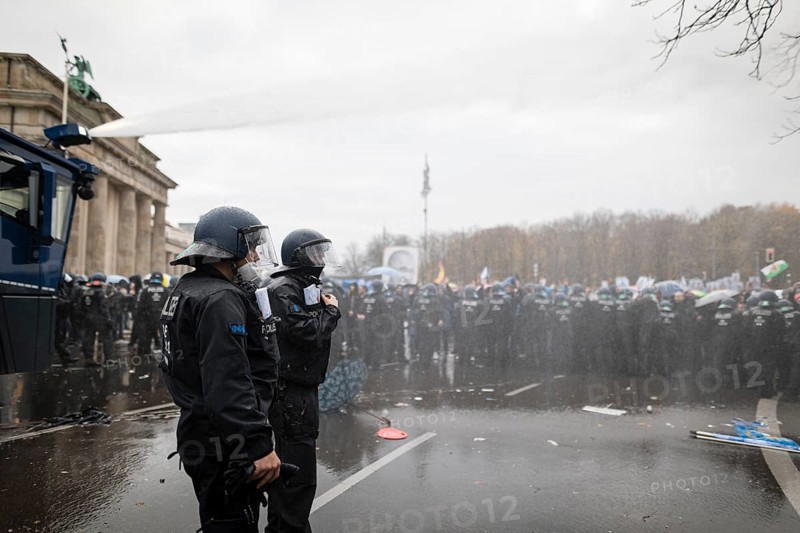 Police action against the demonstration against the reformed Infection Protection Act by Corona sceptics