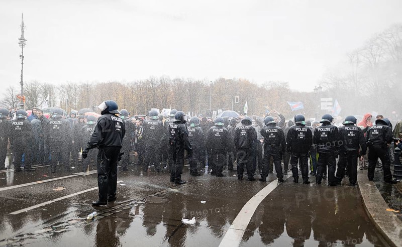 Police action against the demonstration against the reformed Infection Protection Act by Corona sceptics