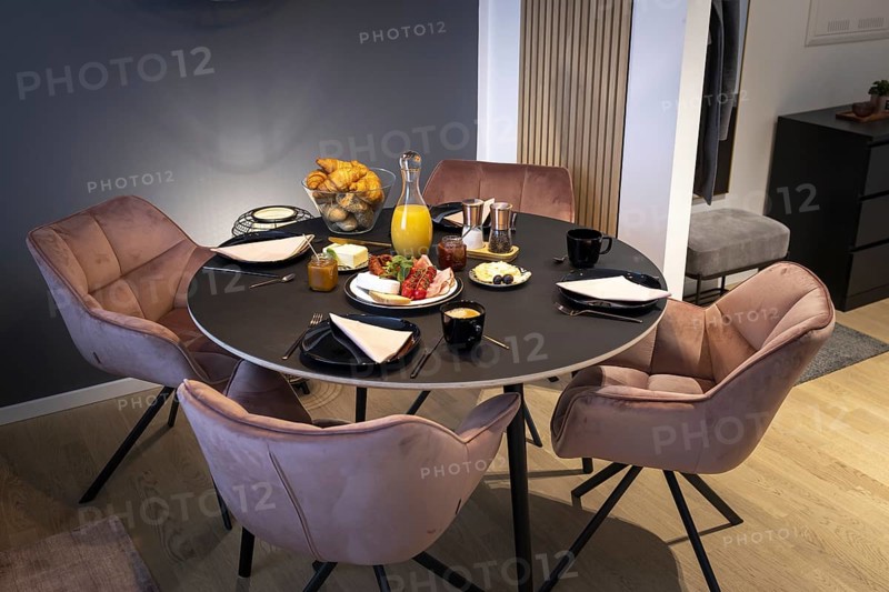 Dining room in a luxury flat in Berlin