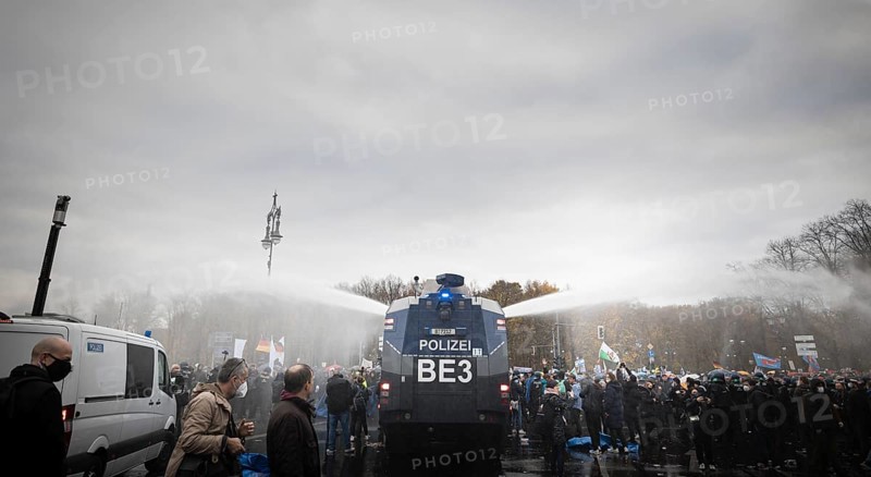 Police action against the demonstration against the reformed Infection Protection Act by Corona sceptics