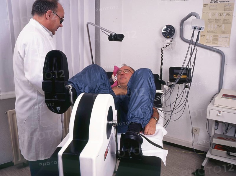 A stress ECG is performed on a patient in a cardiology practice in Iserlohn