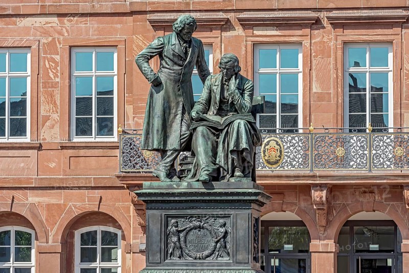 Monument to the Brothers Jakob and Wilhelm Grimm