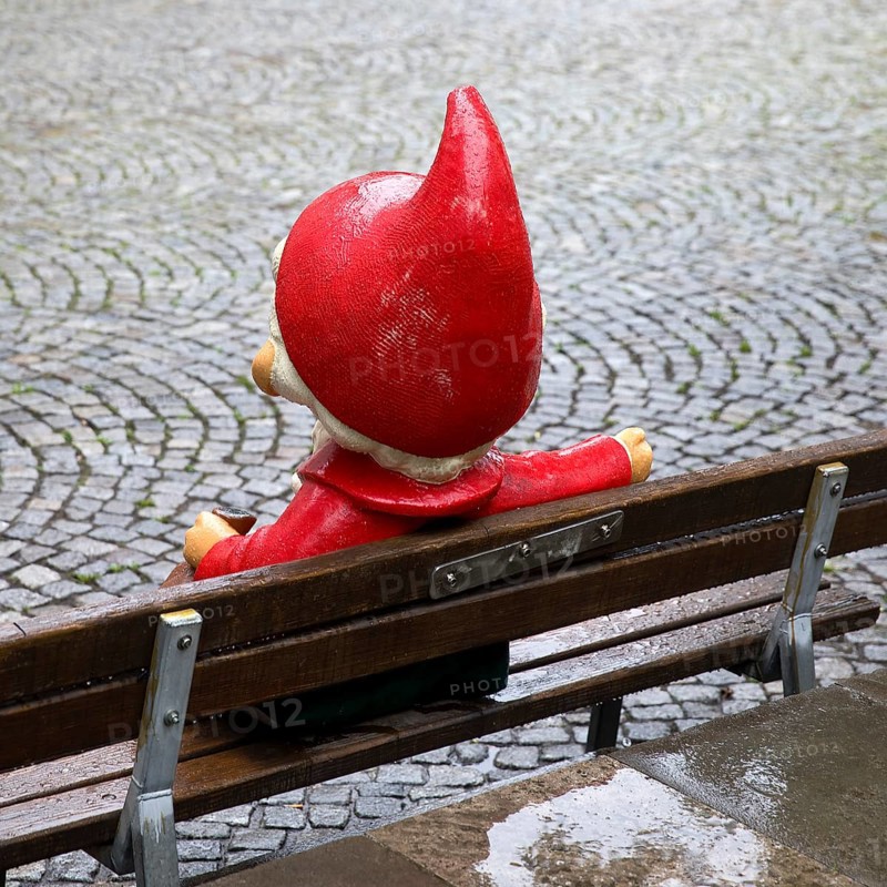 Sculpture of the Sandman on a bench