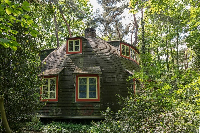 Spherical house