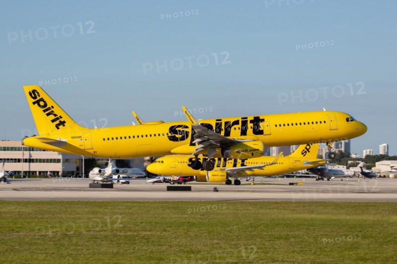 An Airbus A321 aircraft of Spirit Airlines with registration N661NK at Fort Lauderdale Airport